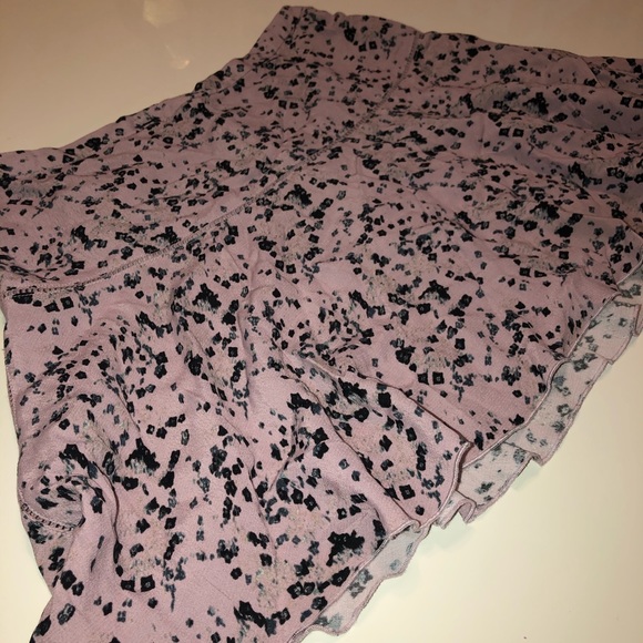 🔴4 for $25 🔴  SUNDAY BEST Skirt - Picture 2 of 5